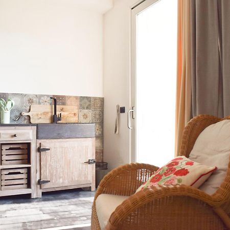 Bed and Breakfast Lughia Тортоли Экстерьер фото